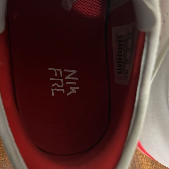🔥🔥 NIKE Women's Free TR 6 Training Running Shoes White Red 833413-162 - GUC - Picture 13 of 16